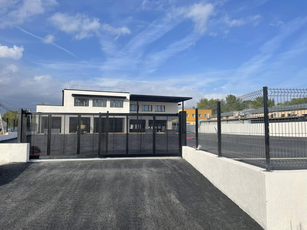 Bureau Éguilles 829m² Location bureau Éguilles Bouches-du-Rhône OLBUR2311990 17